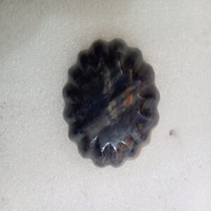 3.5 by 3.5 by 1.25 inches sodolite Line Base