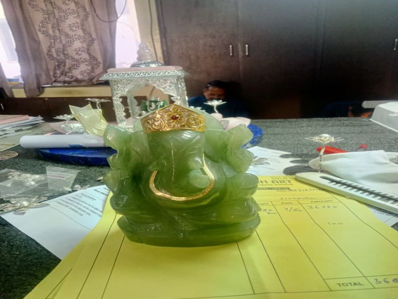 Green Aventurine 4.5" Ganesha with Silver 925 Mukut Only